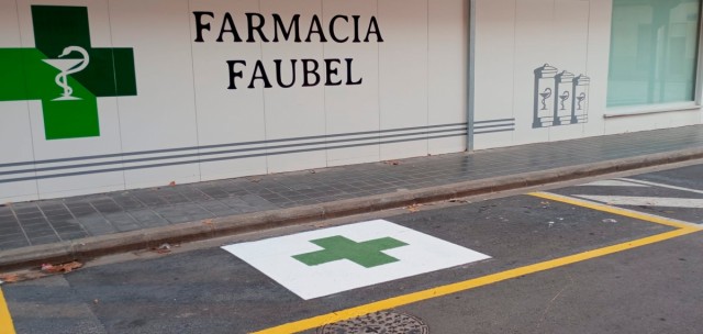 Llíria implanta un estacionamiento reservado para pacientes de farmacias