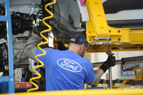 Ford añade dos paradas totales de producción más para enero y febrero en la fábrica de Almussafes