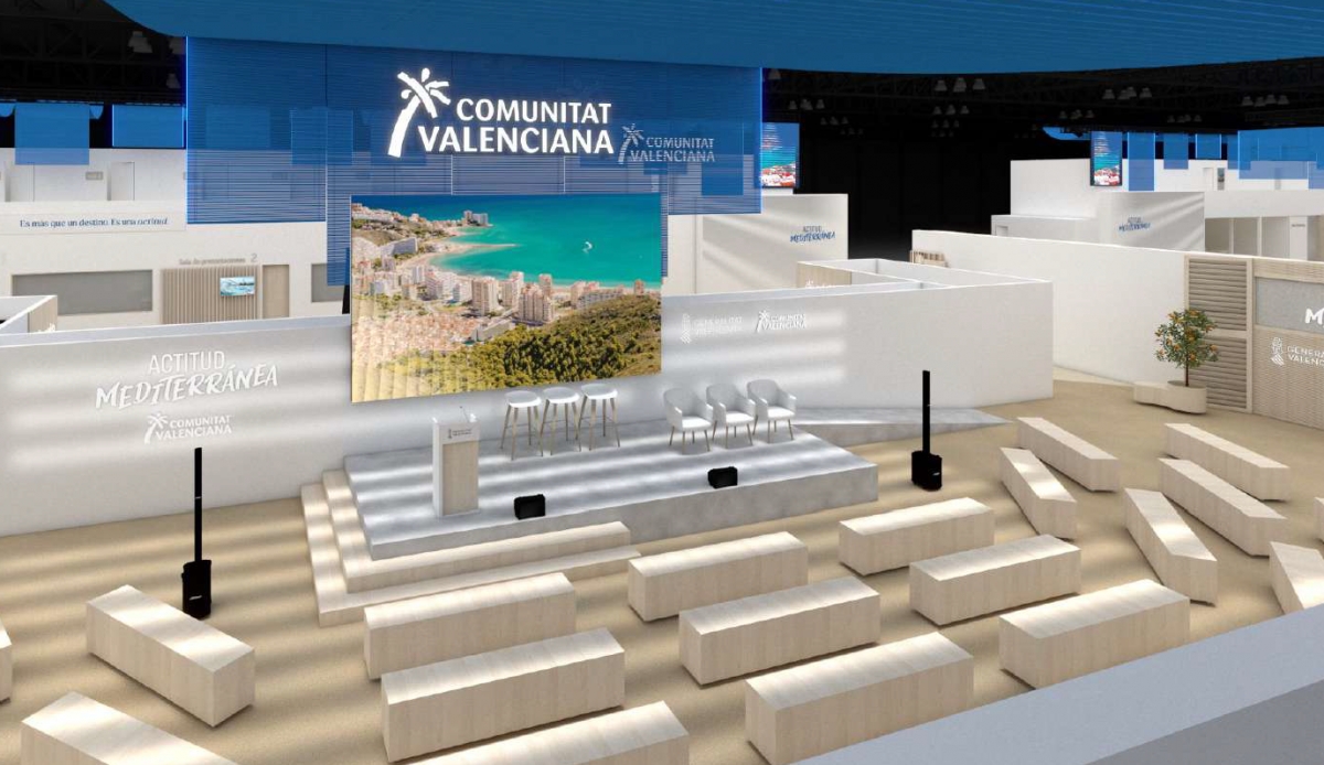 Plaza central del estand de la Comunitat Valenciana en Fitur 2026.