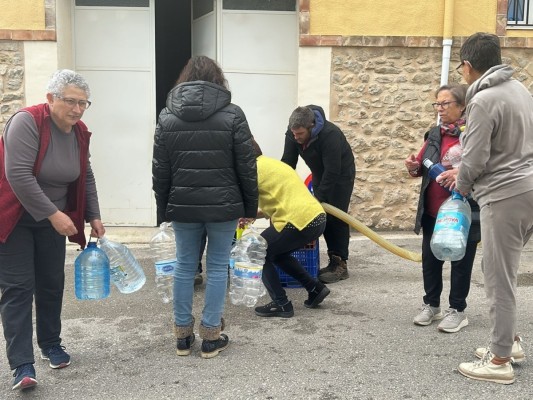 La Diputación asumirá la gestión del agua potable de La Vall de Laguar ante las restricciones y los problemas de turbidez