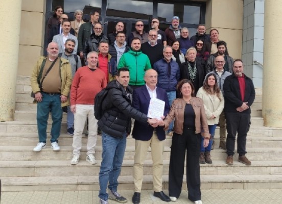 El azulejo sella su convenio para tres años: Ascer recomienda a las empresas que adelanten en enero el pago del alza salarial de 2026