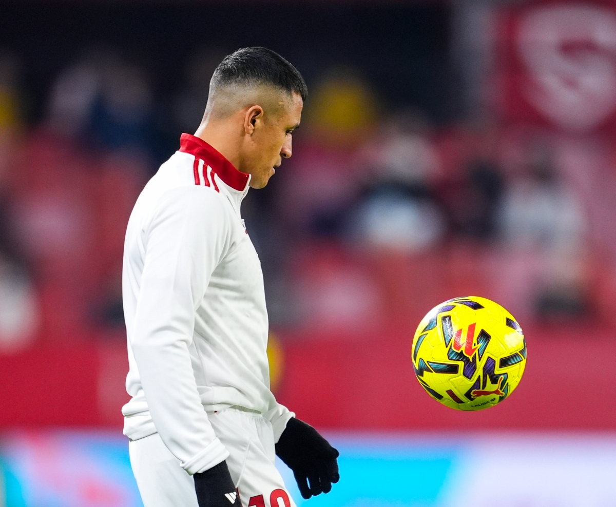Alexis Sánchez, seria duda en el Sevilla FC para el partido contra el Elche CF