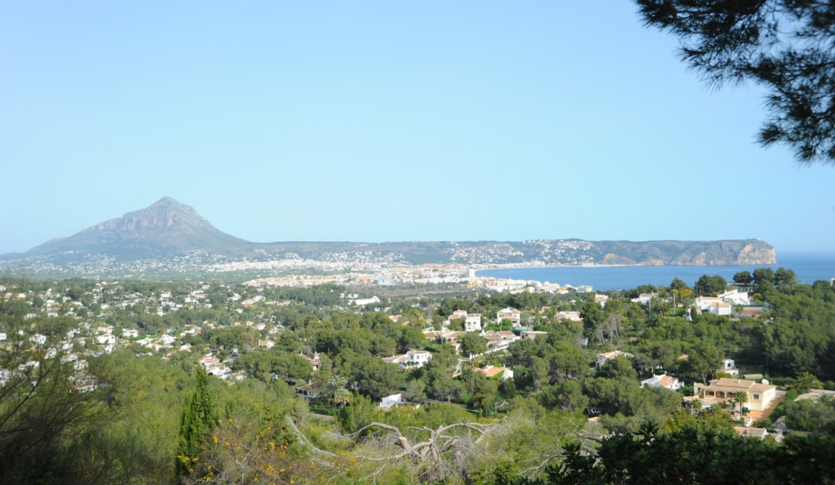 La Costa Blanca concentra el boom inmobiliario: Xàbia lidera los precios y Torrevieja las ventas