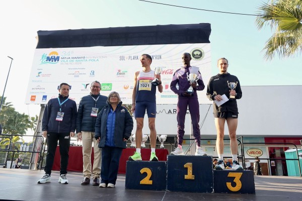 Unos 8.000 corredores se citan en la 34ª Mitja Marató Internacional Villa de Santa Pola con dominio keniano