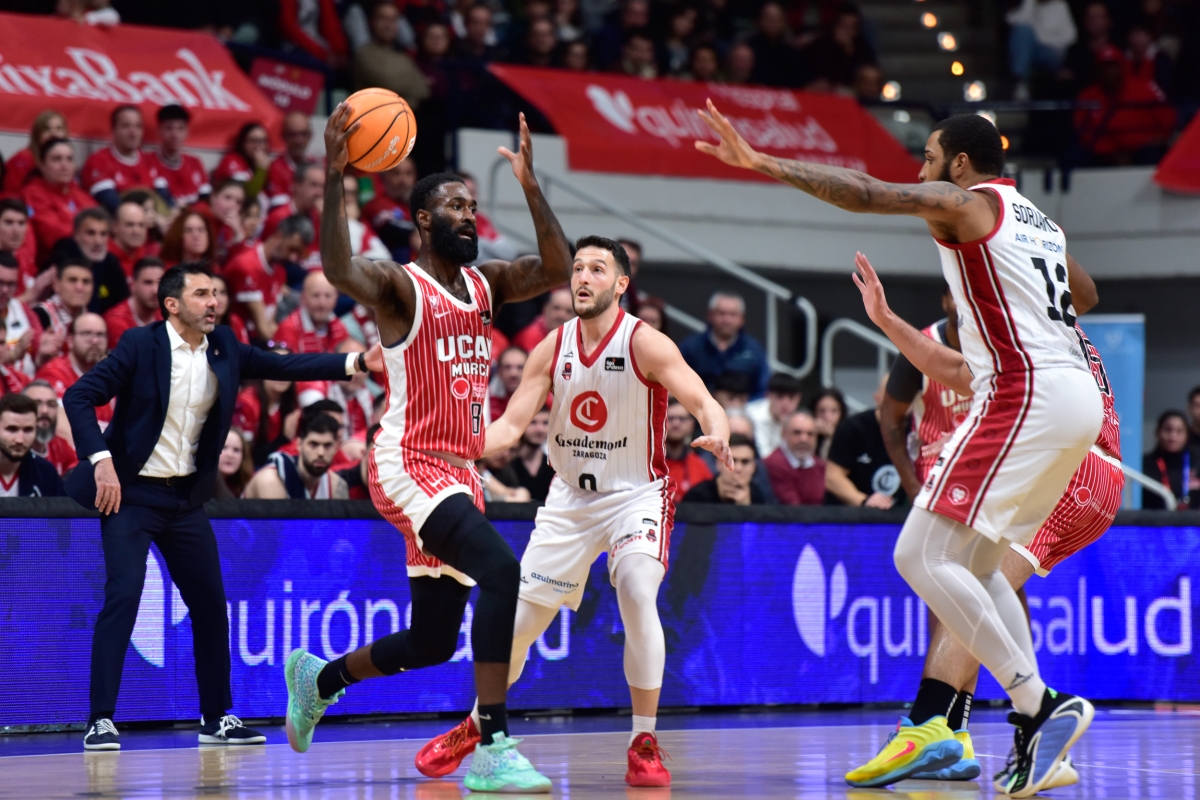 El UCAM recupera sensaciones pese a su relajación final y consolida el cuarto puesto con tope de triunfos