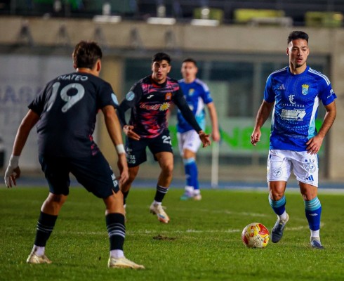 El Águilas conserva el liderato de Segunda RFEF empatando en Jerez de la Frontera
