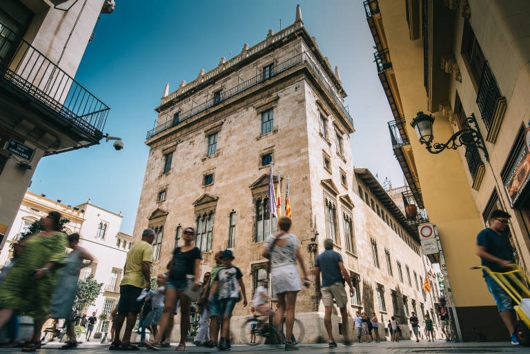Instituciones valencianas cancelan su agenda en señal de duelo por el accidente de tren de Adamuz