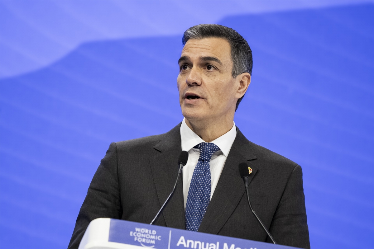 Sánchez cancela su asistencia al Foro de Davos por la tragedia ferroviaria