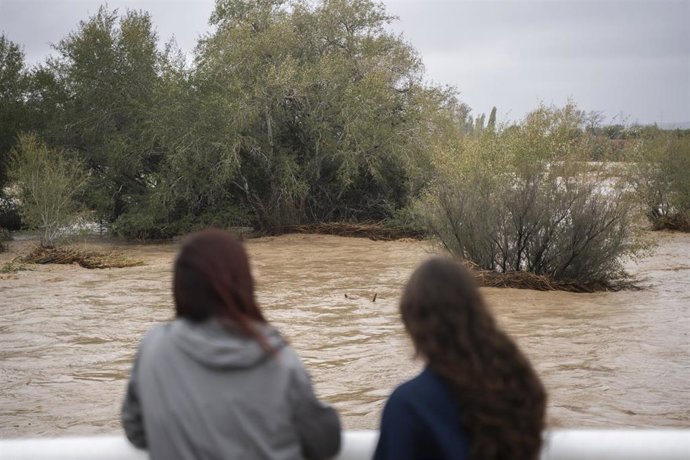 Un operador de Emergencias declara que Aemet trabaja cada vez menos con previsiones a causa de la meteorología