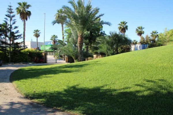 
Reclaman a Barcala mejorar el acceso al Parque del Mar dos años después de asumir la gestión