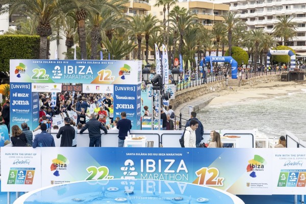 Más de 4.000 deportistas ya se han sumado al Santa Eulària Ibiza Marathon