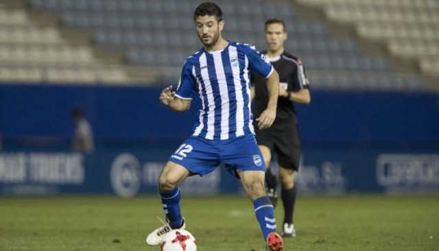 El Águilas ficha al delantero valenciano Nando para competir en la Segunda RFEF 