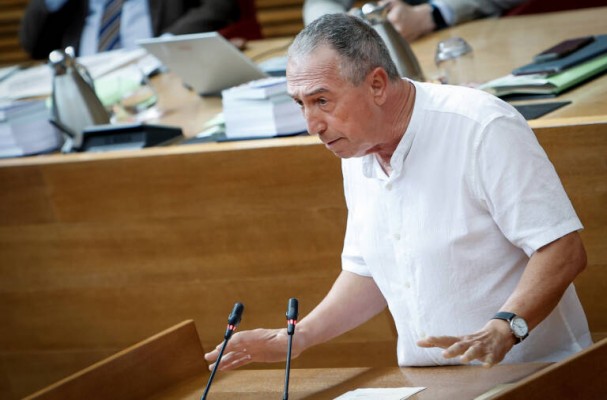
Compromís pregunta en Les Corts por la postura del Consell sobre Medicina en la UA