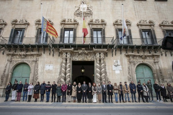 Alicante reduce sus eventos en Fitur solo a la agenda profesional por la tragedia ferroviaria de Córdoba