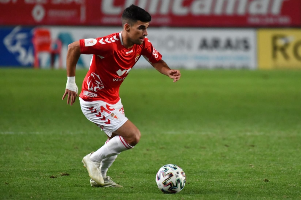 El nuevo futbolista blanquiazul en su etapa en el Real Murcia