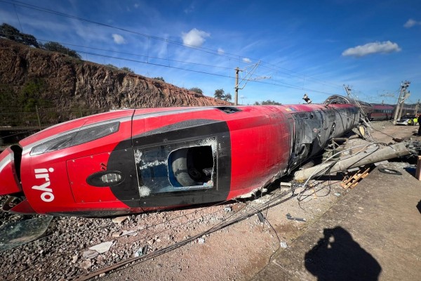 La investigación del descarrilamiento se centra en el tramo de vía y las ruedas del Iryo