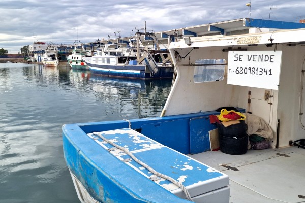 El impacto de la guerra alcanza a la pesca de Castellón: el gasóleo se dispara un 40% y cae la cotización del pescado