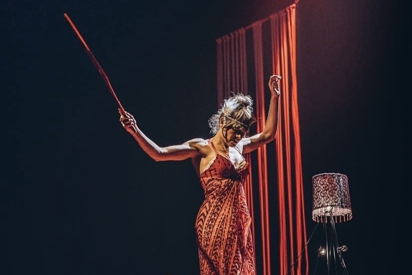 'La trastienda': teatro en tinta y en cuerpo