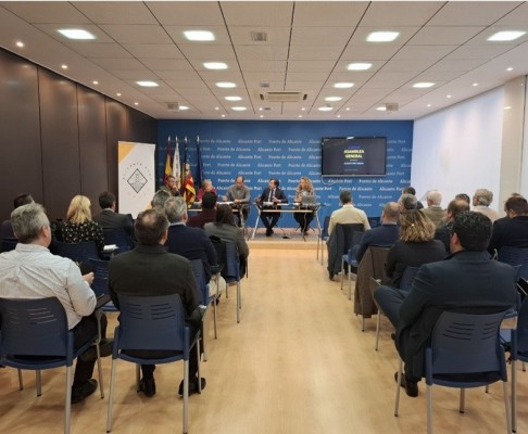 Una veintena de empresas se suman a Alicante Port Innova para impulsar la innovación en el Puerto 