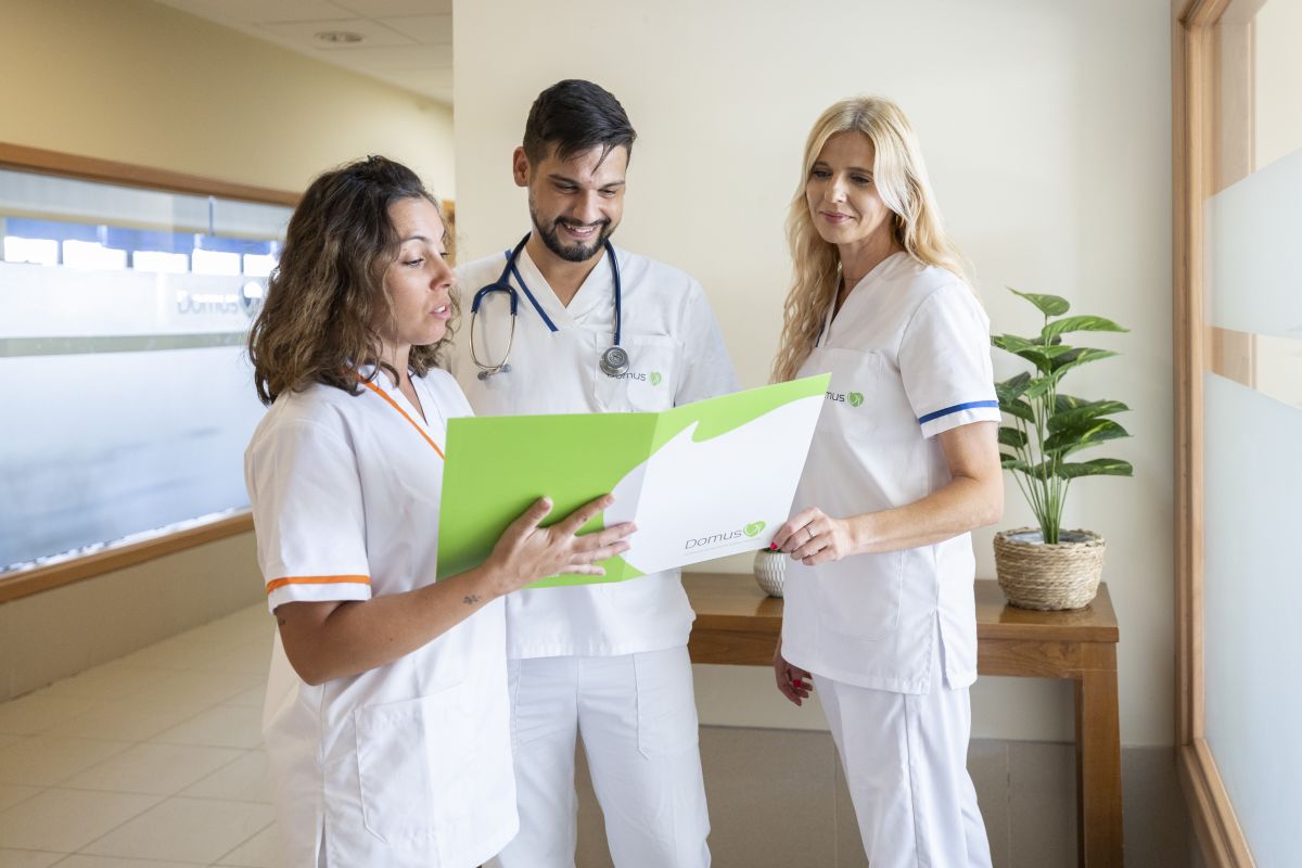 Empresas vinculadas a la dependencia piden formación frente al déficit de profesionales sociosanitarios ante el reto demográfico
