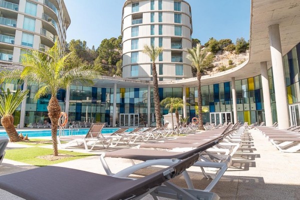 El grupo hotelero de Matutes aterriza en la provincia de Castellón: Palladium Hotel, de 4 estrellas, abrirá en marzo en Peñíscola