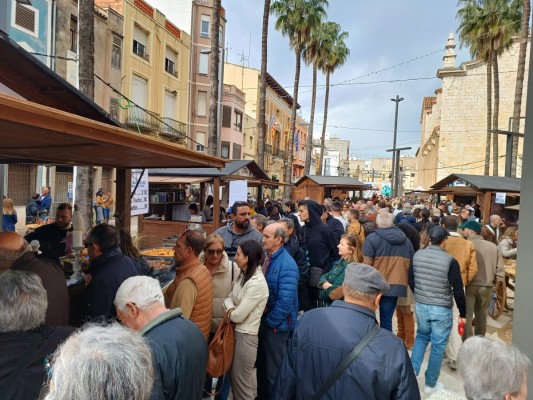 Benicarló es prepara per als dies grans de la Festa de la Carxofa amb degustacions o música en directe