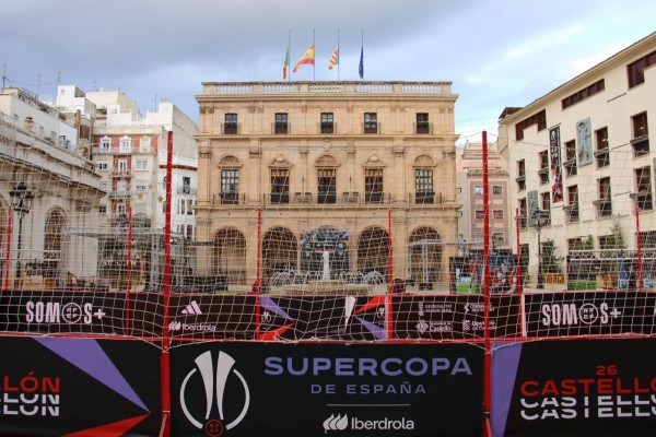 Castelló expone los trofeos de la Selección femenina y abrirá este jueves la 'fan zone' en la plaza Mayor