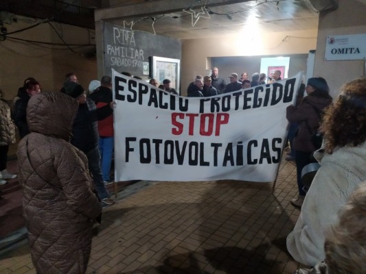Aplazan la manifestación contra los proyectos fotovoltaicos a la espera de una respuesta política unánime en el próximo Pleno de Cartagena