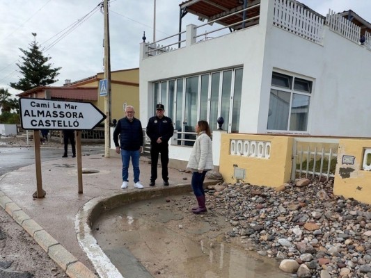 El temporal provoca daños y el arrastre de arena en municipios del litoral de la provincia de Castellón