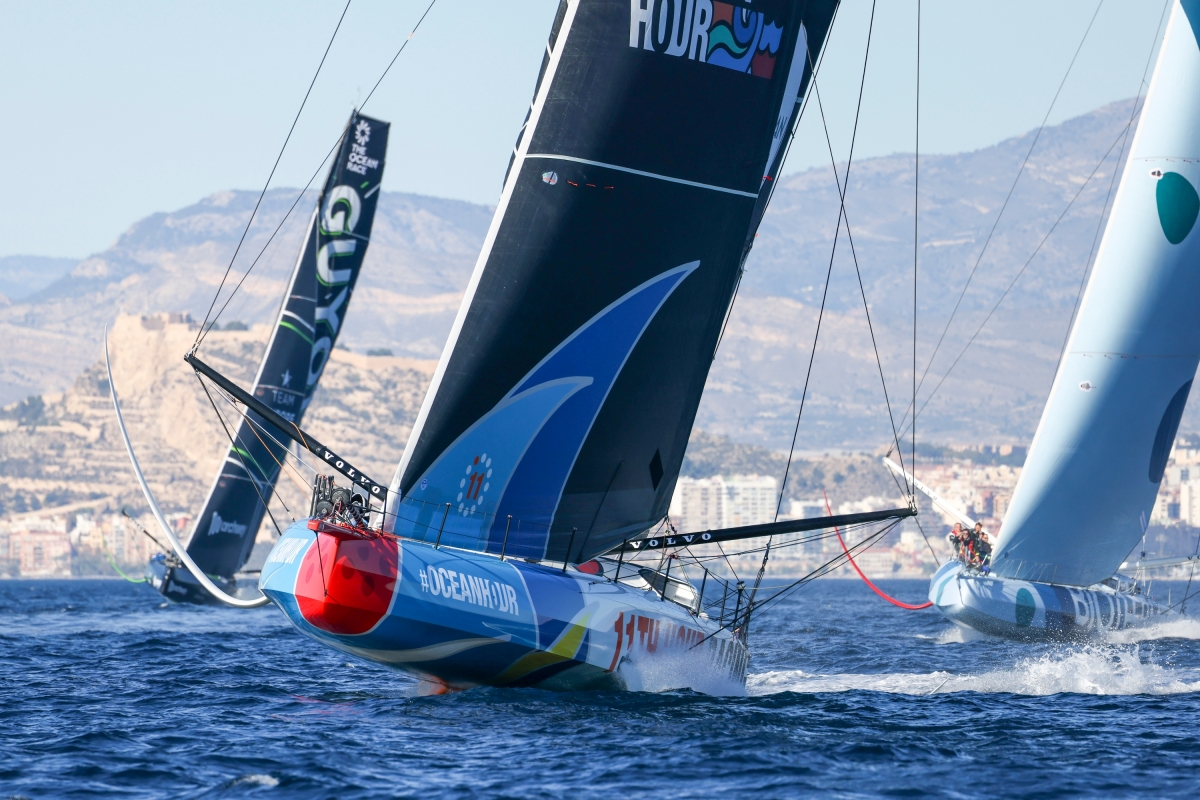 Alicante exprime la vela en Fitur con la sexta salida de la Ocean Race en la etapa más larga de su historia