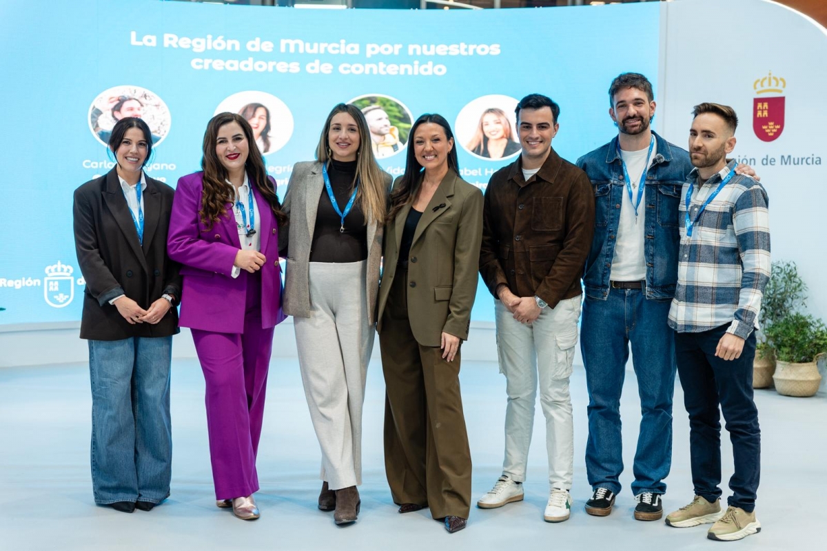 Seis creadores de contenido, en Fitur.
