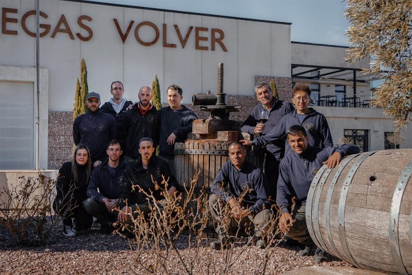 Bodegas Volver: la fuerza del vino como generador de identidad, riqueza y orgullo
