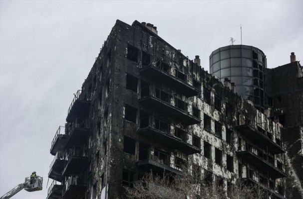 El desescombro de los bloques incendiados de Campanar podrá comenzar a partir del lunes