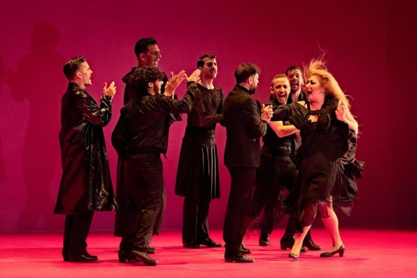 El Teatre Principal acoge 'Muerta de amor', una creación del coreógrafo y bailaor flamenco Manuel Liñán
