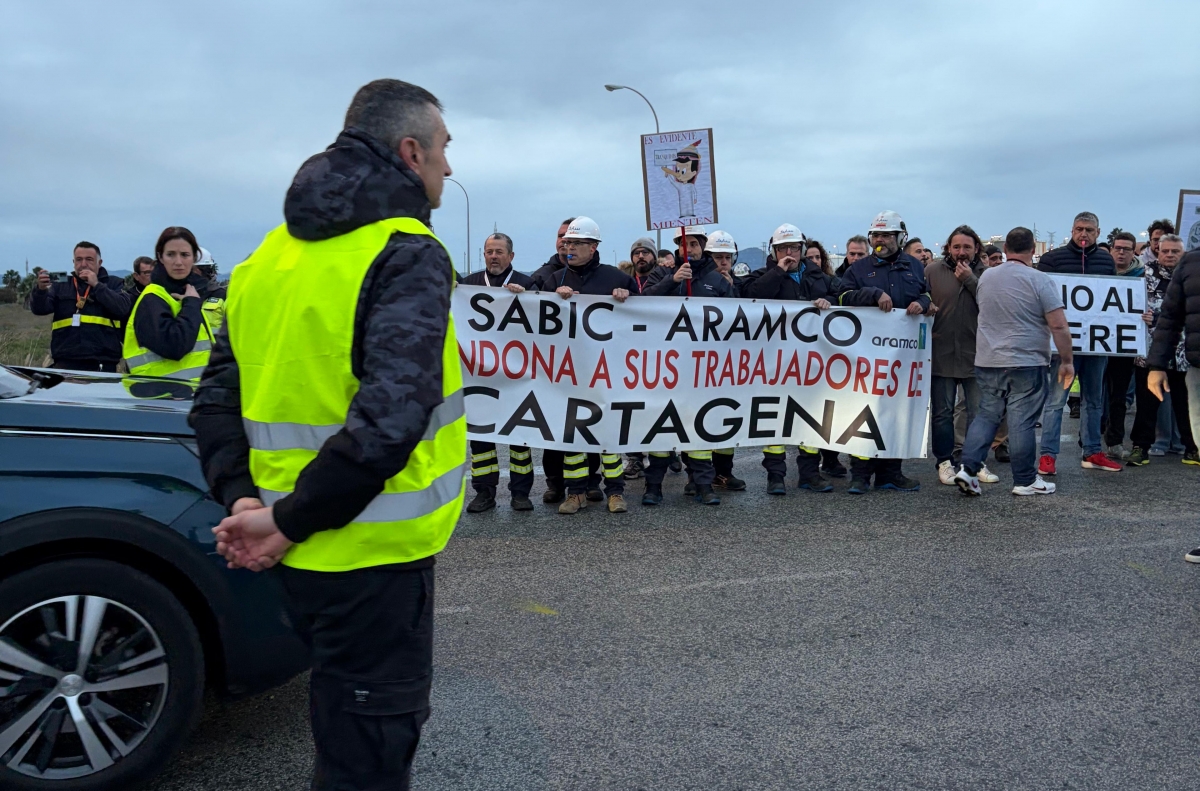 El comité de empresa de Sabic acusa a la dirección de mentir y anuncia huelgas y un paro total de la producción