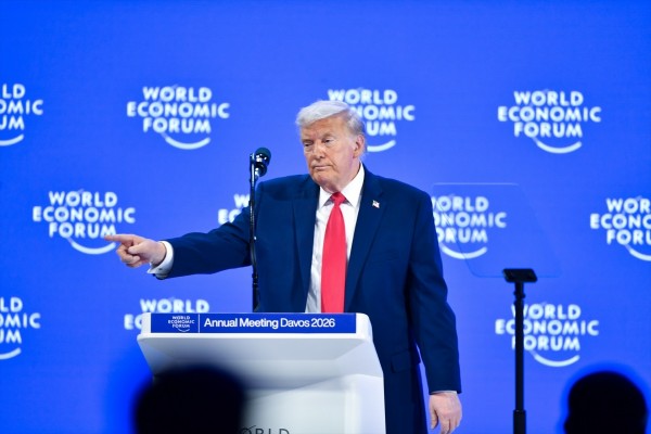 Trump asegura que tendrá que hablar con España para que gaste el 5% en Defensa