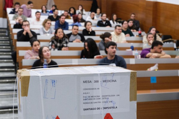 Más de dos mil aspirantes se examinan este sábado en Murcia de las pruebas de acceso a la Formación Sanitaria Especializada 