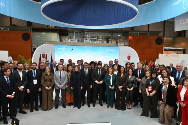 López Miras presume en Fitur de que “la Región de Murcia tiene los mejores datos turísticos de su historia”