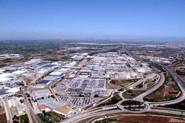 Almussafes diversifica su industria: espera el aterrizaje de dos nuevas firmas