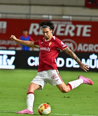 El defensa murciano Andrés López Carmona rescinde contrato con el Real Murcia