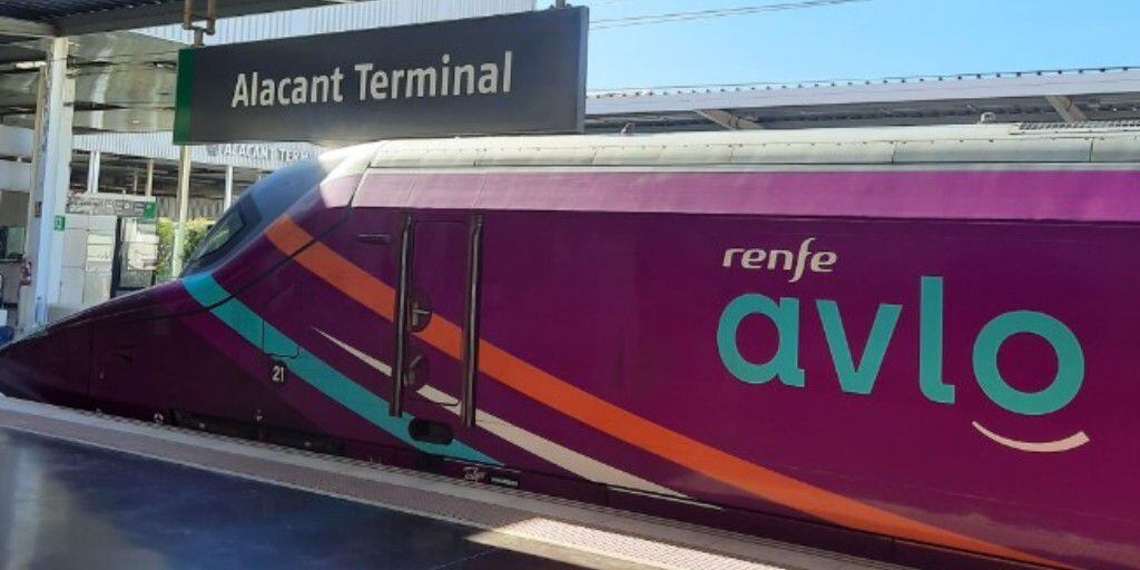 ¿Descarrilará el tren al aeropuerto de Alicante?