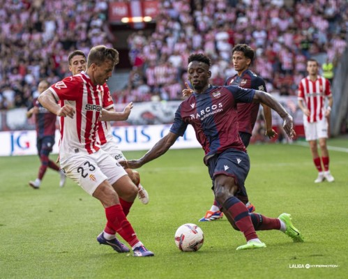 El Levante activa la carta del 'tapado': Bouldini, a punto de salir al Deportivo