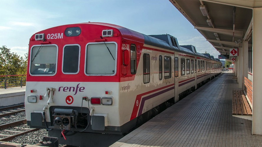 Renfe ofrecerá autobuses para el tramo Crevillent-Torrellano por las obras en el Cercanías Murcia-Alicante del 17 al 25 de agosto