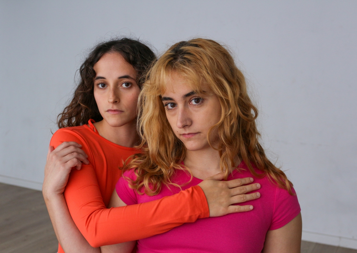 ‘A mí que me entierren contigo’: teatro para componer un muestrario sobre la amistad