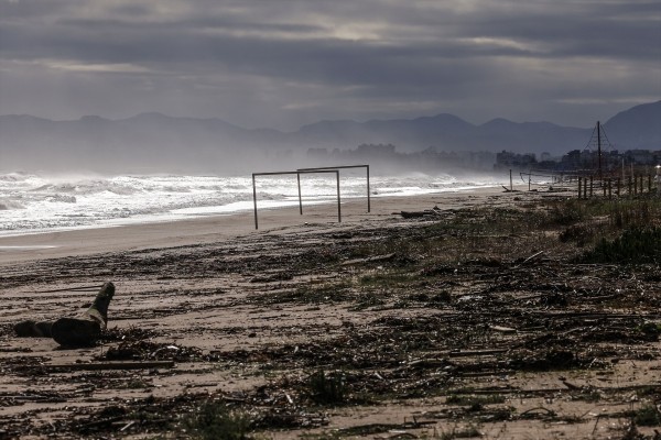 València pide autorización al Gobierno para instalar arrecifes artificiales en las playas