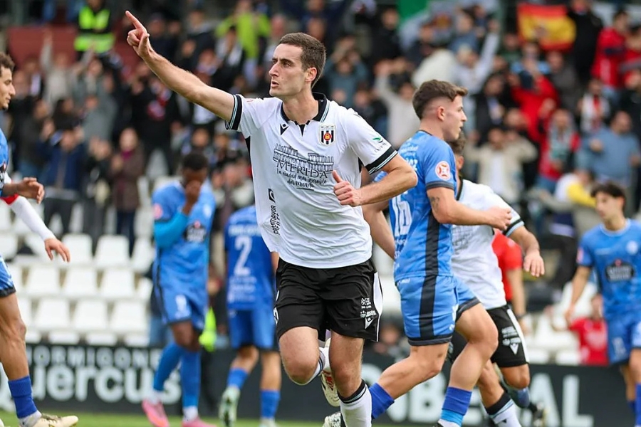 El Castellón afronta su visita a Zaragoza con dos caras nuevas en su plantilla