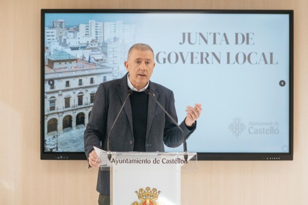 Castelló aprueba la instalación de sillas y la oferta de espacios de venta para las Fiestas de la Magdalena