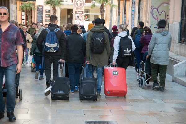 España cierra 2025 con récord histórico: 96,8 millones de visitantes y 134.712 millones de euros en gasto