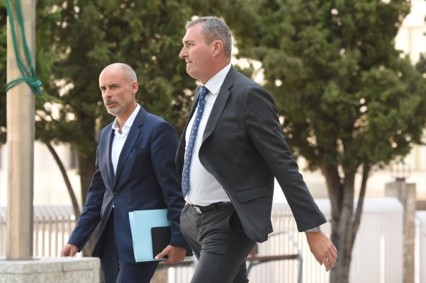 Las acusaciones del 'caso Begoña Gómez' piden al juez que cite a una profesora de su máster y a su enlace con Reale
