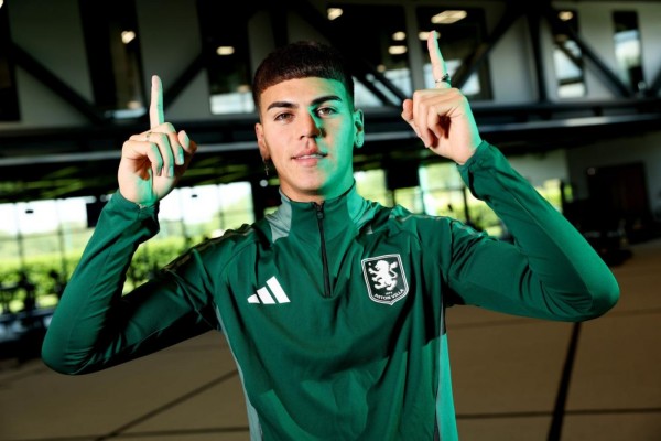 El Valencia cierra un acuerdo verbal para la cesión de Enzo Barrenechea